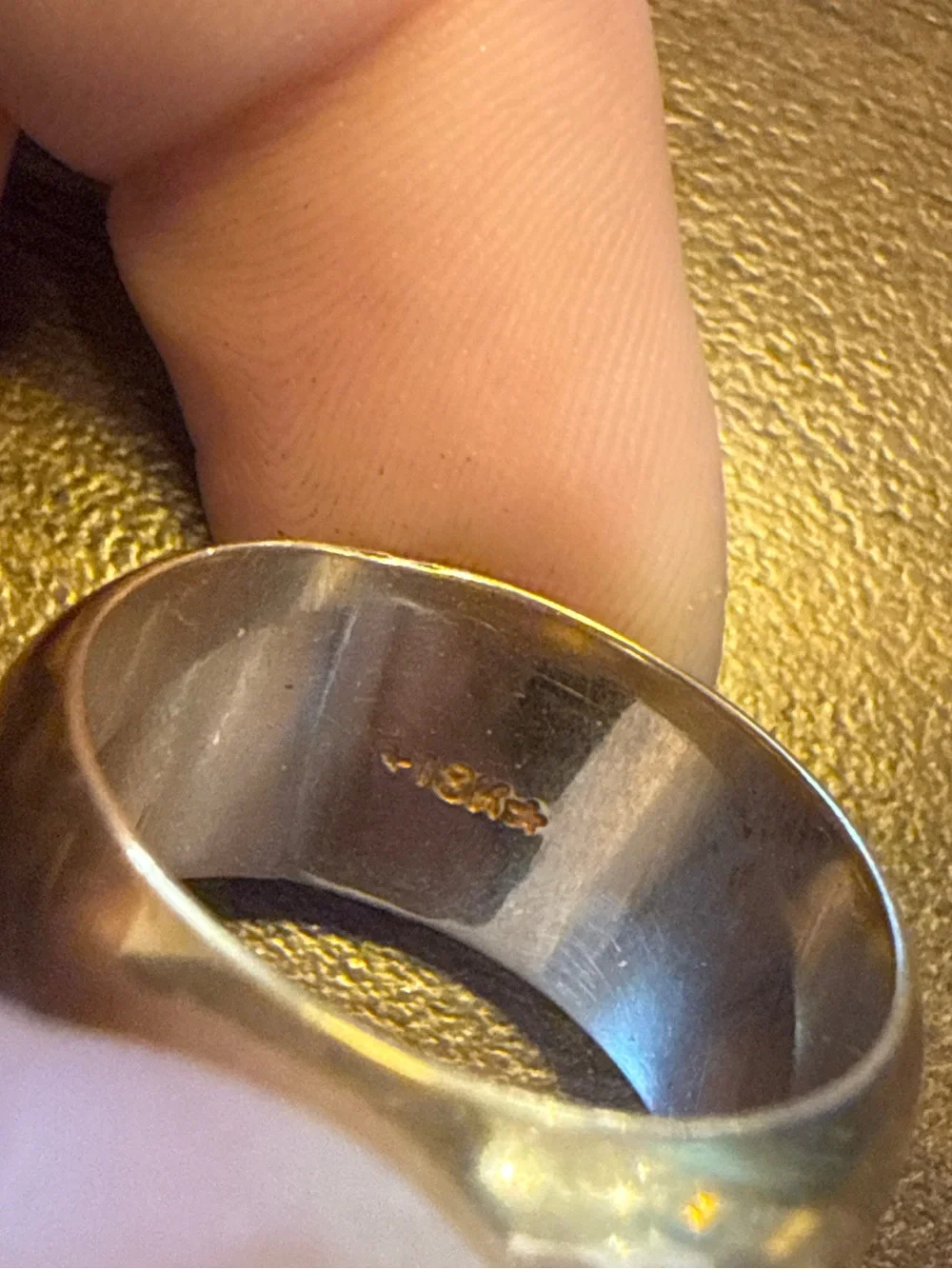 ✨ STUNNING Solid 18K Yellow Gold Chunky Dome Band Ring ✨